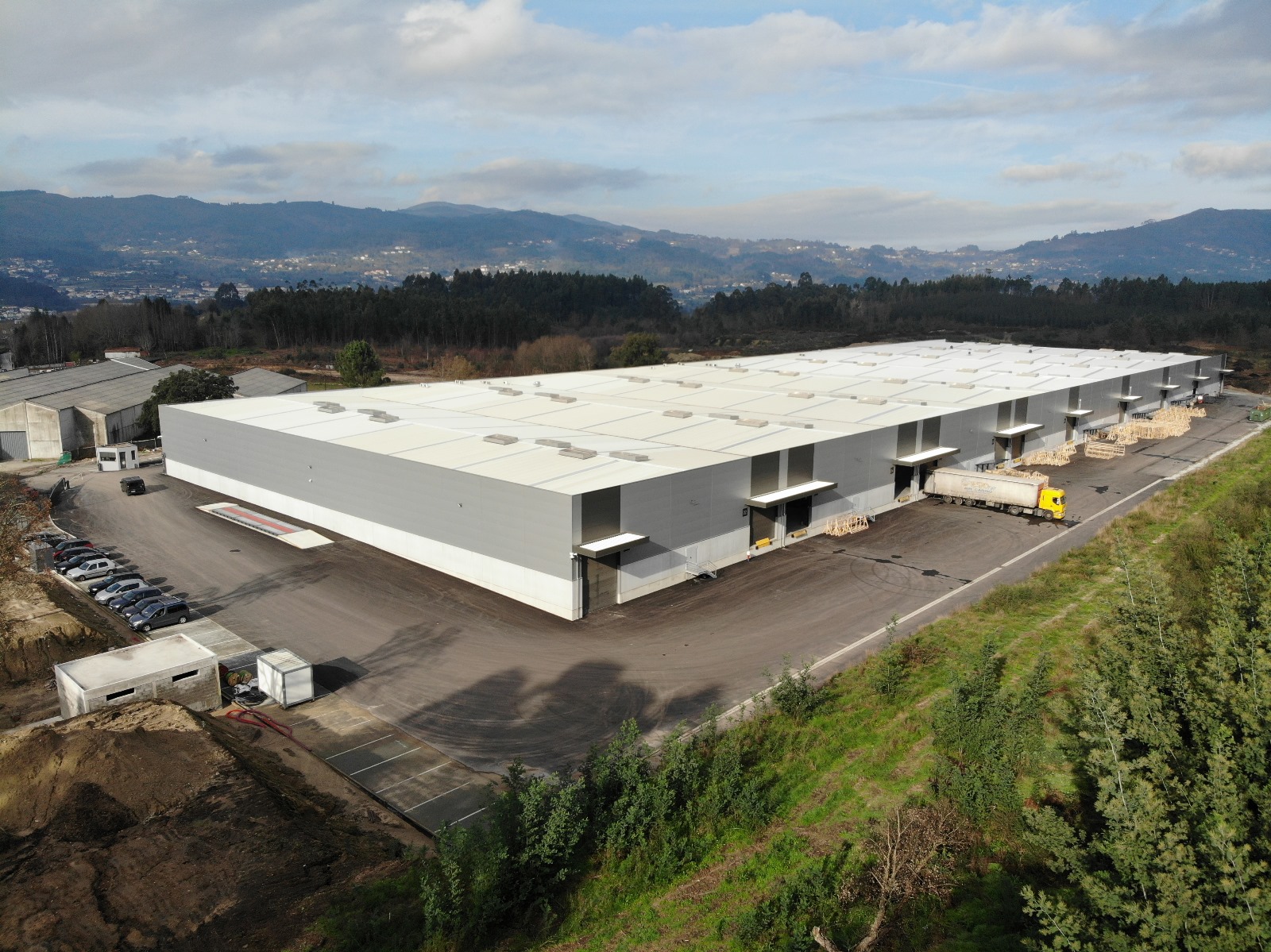 Hk5SRJFljgtzpcMr.jpg